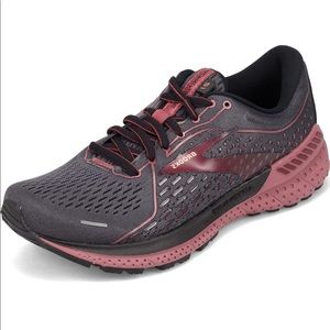 Brooks Adrenaline GTS 21, size 7, black and pink, gently worn